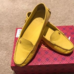 Loafer shoes